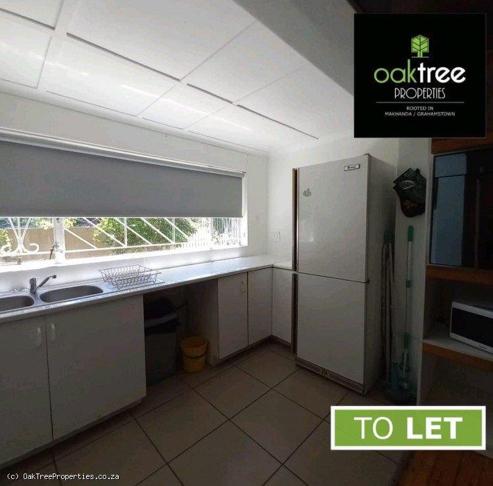 To Let 6 Bedroom Property for Rent in Grahamstown Eastern Cape